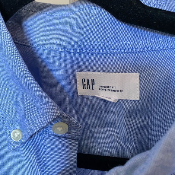 Gap Untucked Fit Dress Shirt - Picture 4 of 10